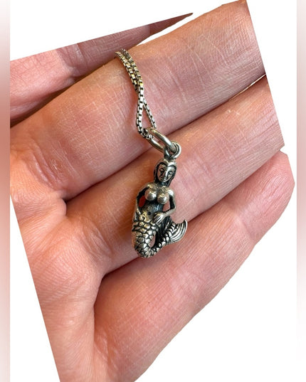 So cute sterling silver mermaid pendant necklace 925 box chain