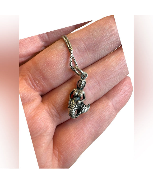 So cute sterling silver mermaid pendant necklace 925 box chain