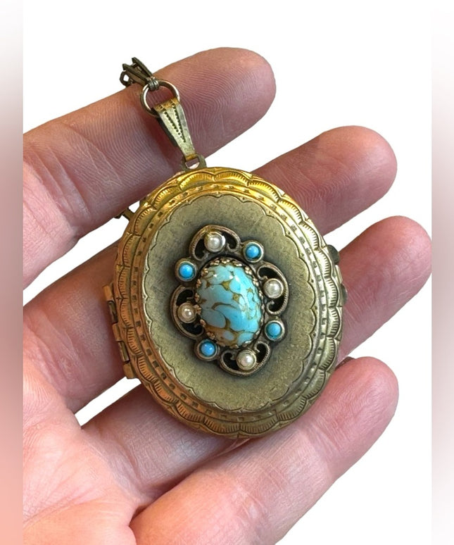 Vintage antiqued gold finish large locket beaded necklace