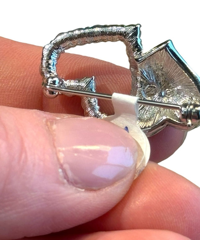 Lovely retired SWAROVSKI Authentic swan crystal hearts brooch silver finish