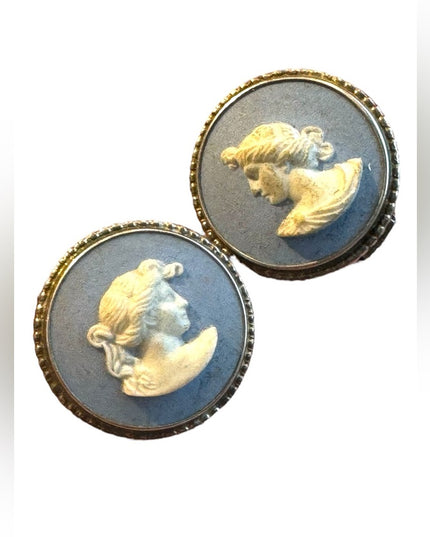 Vintage Wedgewood blue ceramic CAMEO silver earrings clip on