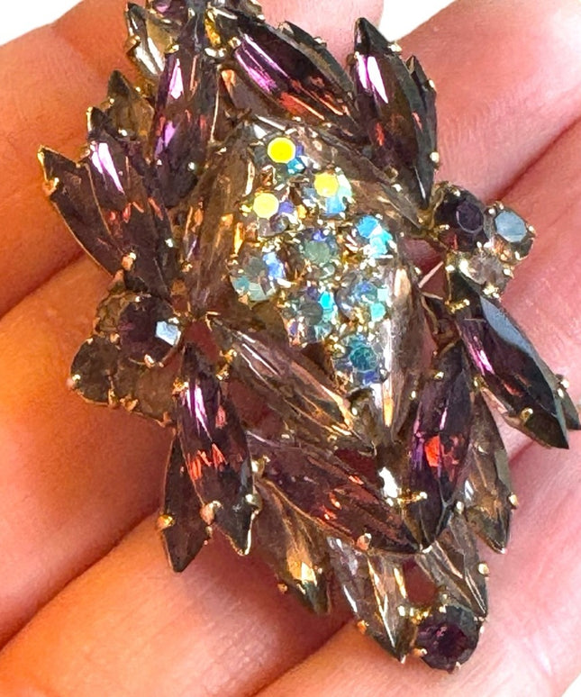Vintage 1960s purple with gold finish large fancy brooch