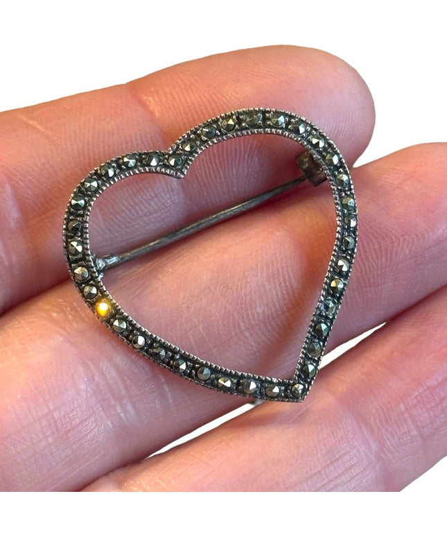Lovely sterling silver 925 marcasite heart brooch vintage