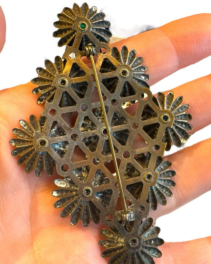Lovely large CZECH 1930s early plastic and green flower brooch