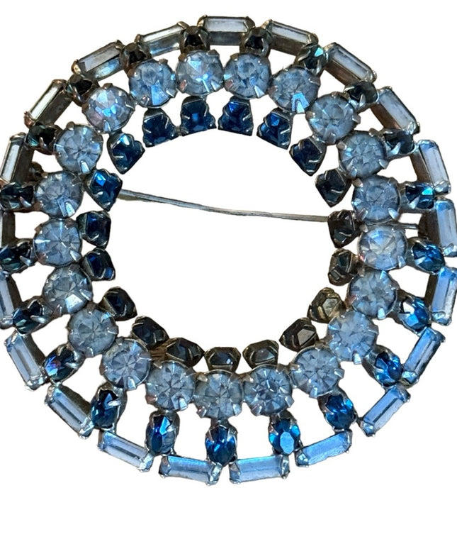 Large stunnimg blue and clear crystal round brooch MCM