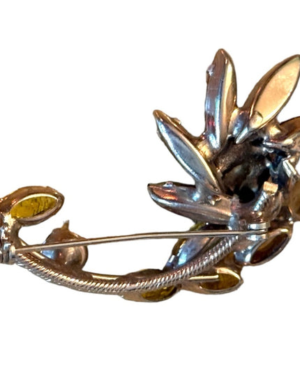 Lovely vintage gold finish amber crystal 1950s flower brooch