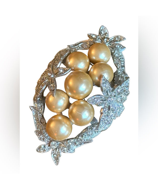 Vintage 1940s Faux pearl large rhinestone flower ornate brooch silver finish