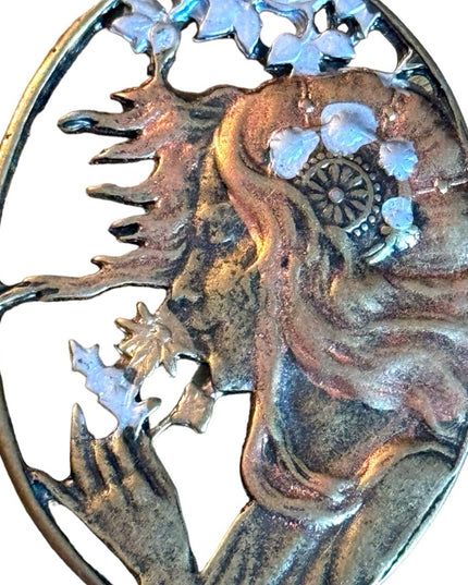 Vintage 1960s Brassy hand painted lady with flowers cameo style brooch