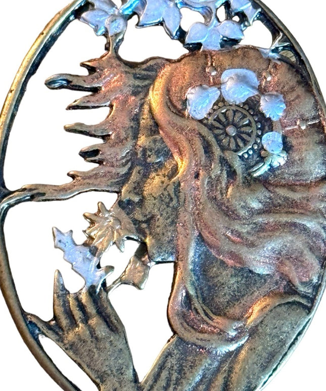 Vintage 1960s Brassy hand painted lady with flowers cameo style brooch