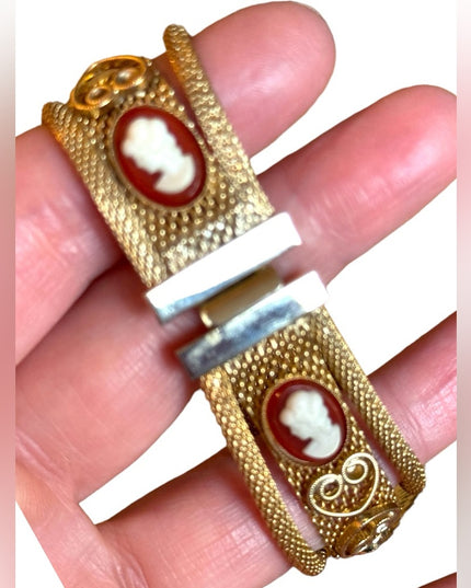 Vintage 1960s gold finish ornate multi cameo scroll design bracelet