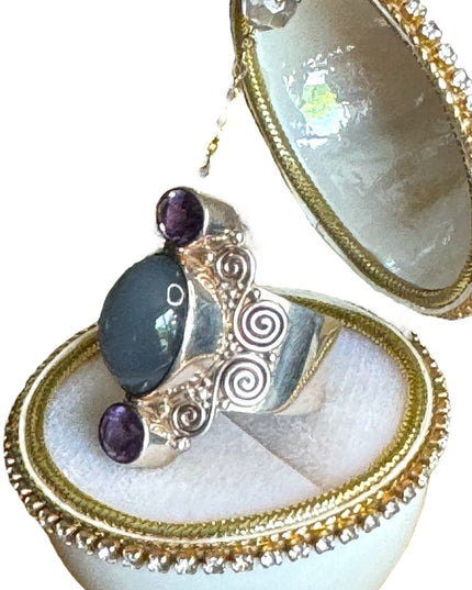 Sajen sterling silver 925 Chalcedony & amethyst scrolled  Bali designer ring