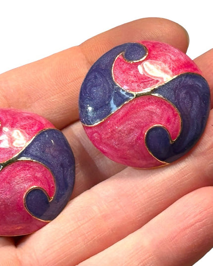 Vintage 1980s chunky round purple and pink swirl clip on enameled earrings