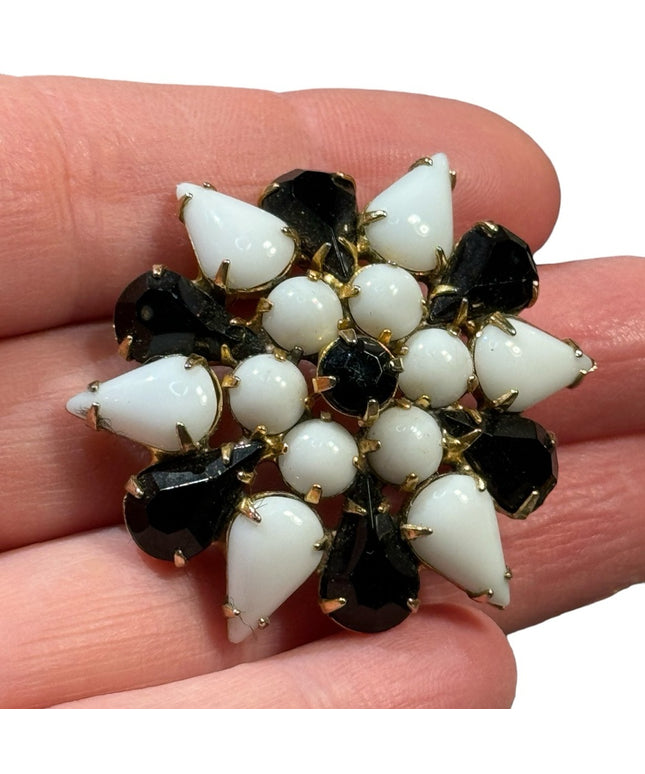 Vintage 1950s black & white gold finish Austria starburst brooch
