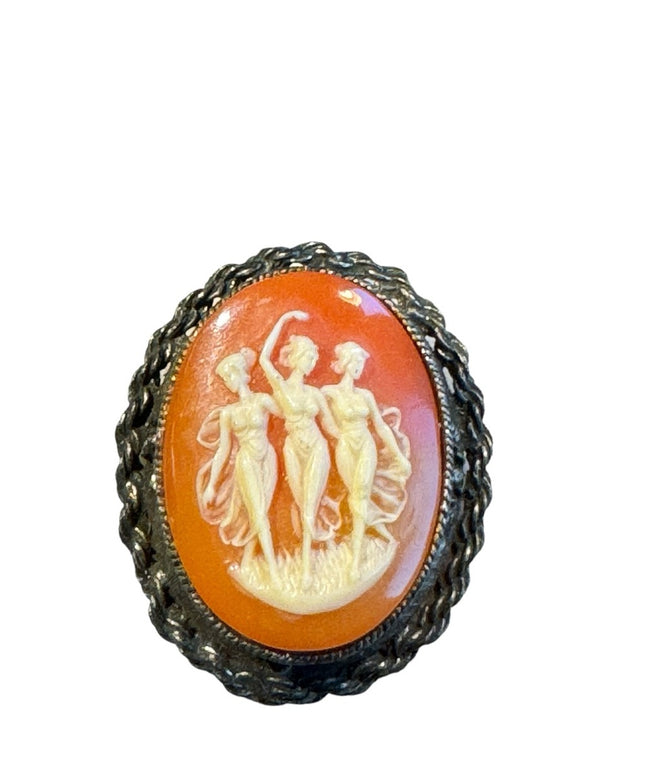 Vintage 1940s Finely made resin early plastic cameo brooch pendant 3 graces