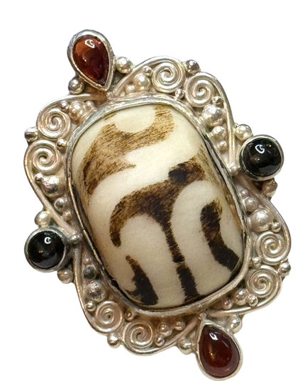 Sajen Bali Sterling silver mudstone scrollwork garnet ring 925 designer