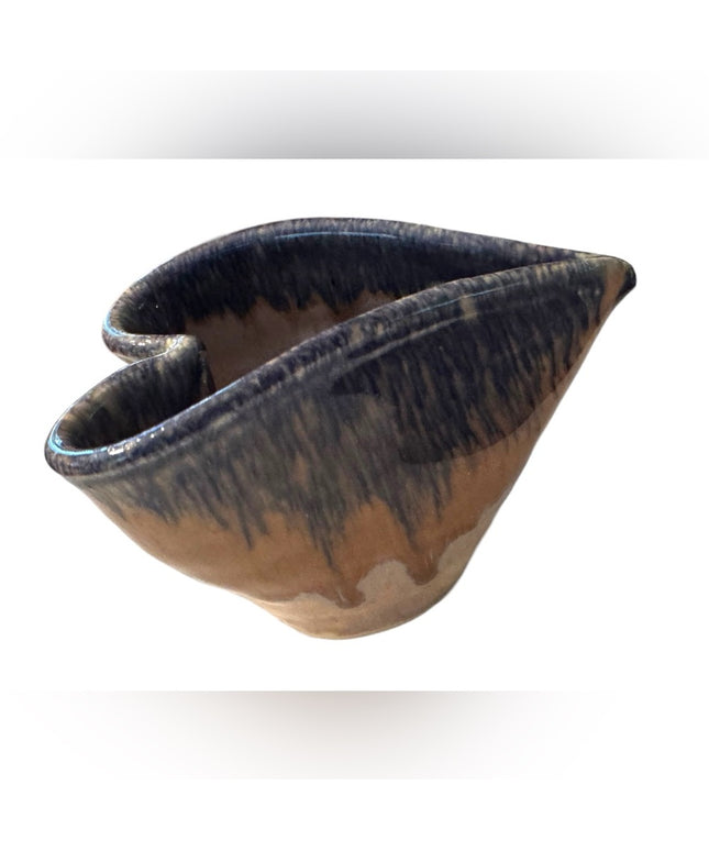 Vintage handmade glazed pottery HEART ♥️ planter