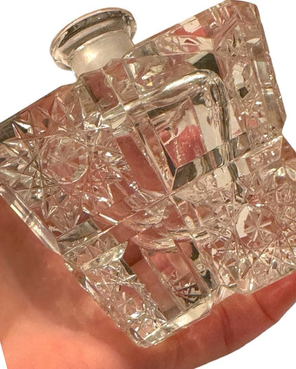 Vintage Perfume Bottle Kristall Handgeschliffen Tall heavy  Elaborate Cut Glass