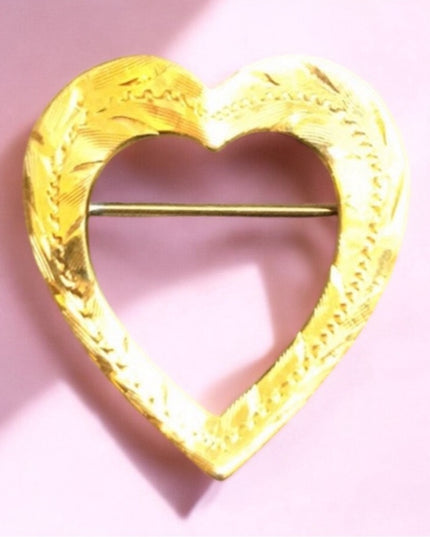 Vintage Victorian style 14k solid  GOLD etched Heart brooch
