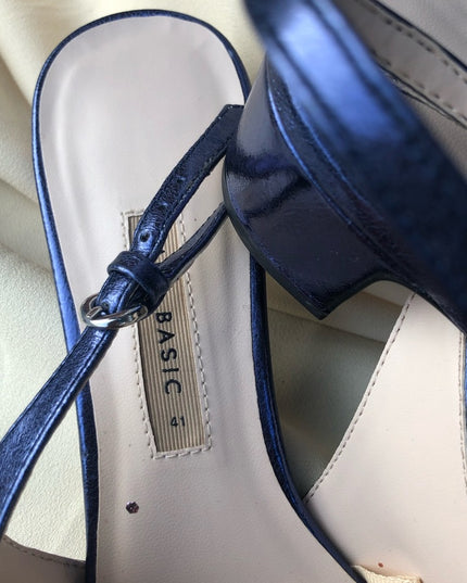 ZARA 💗 SALE 💗 Navy blue Metalic Sling back