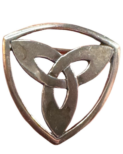 Vintage trillium flower sterling ailver 925 brooch