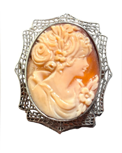 Stunning vintage 1950s  Cameo pendant brooch shell carved filagree design