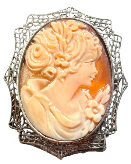 Stunning vintage 1950s  Cameo pendant brooch shell carved filagree design