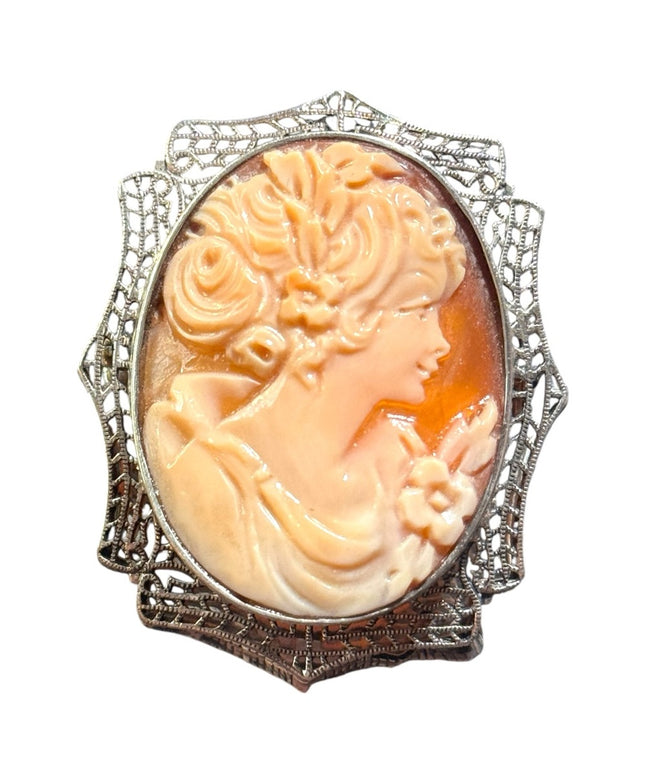 Stunning vintage 1950s  Cameo pendant brooch shell carved filagree design