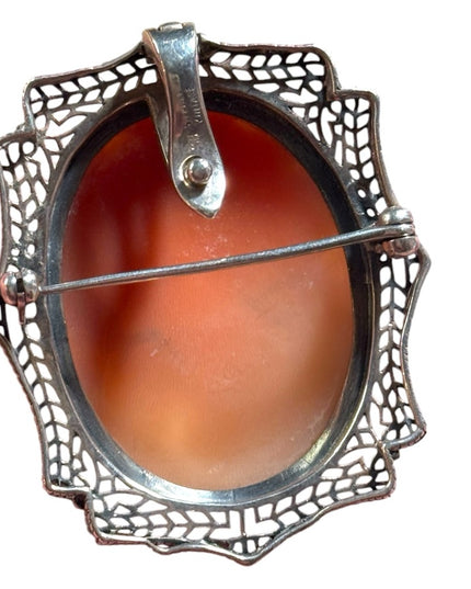 Stunning vintage 1950s  Cameo pendant brooch shell carved filagree design