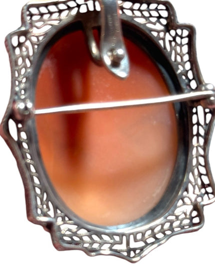 Stunning vintage 1950s  Cameo pendant brooch shell carved filagree design