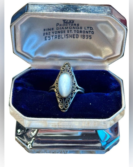 Lovely vintage southwestern moonstone filagree oblong ring