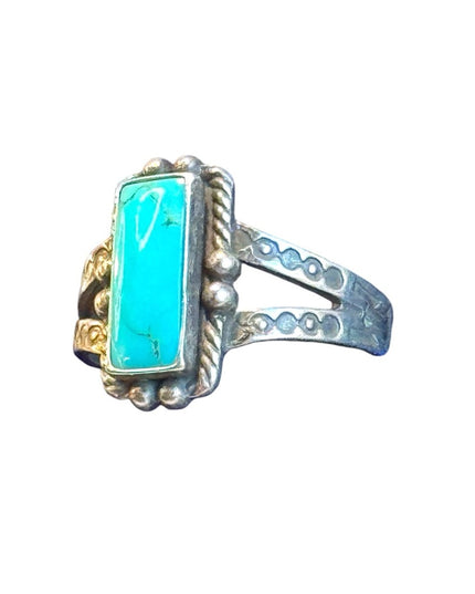 Vintage sterling silve 925 turquoise hammered design Navajo ring