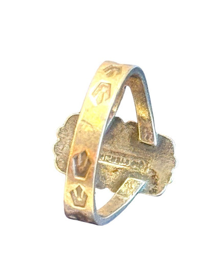 Vintage sterling silve 925 turquoise hammered design Navajo ring