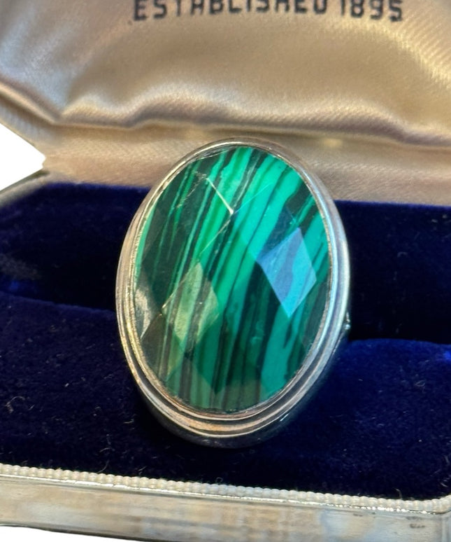 Stunning chunky malachite sterling silver 925 dinner ring