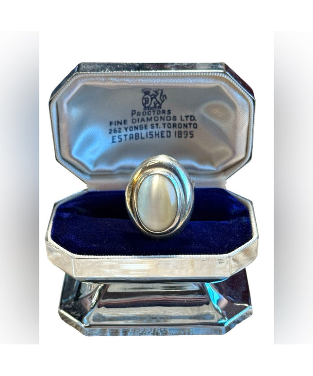 Stunning southwestern sterling silver 925 MOP pearl chunky ring vintage