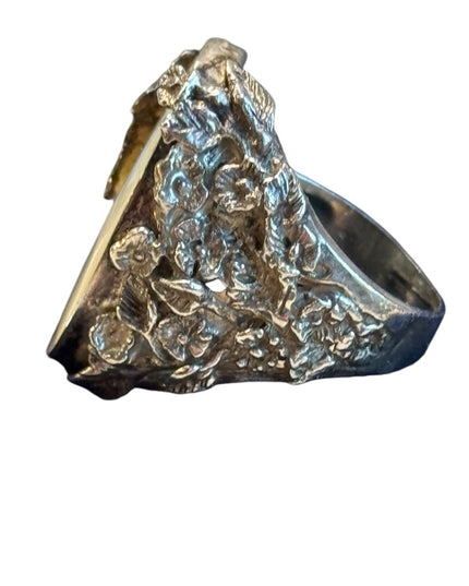 Stunning chunky vintage MOP  statement ring w/ flower design