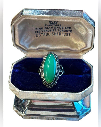 Sterling silver vintage 925 oblong green agate fancy ring