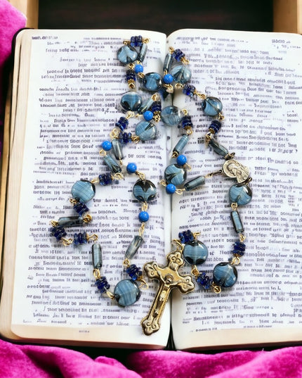 Vintage blue Italian Murano glass Catholic rosary necklace Cross crucifix