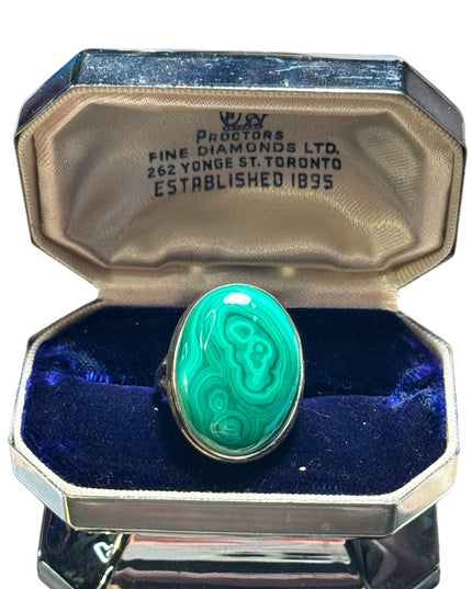 Lovely sterling silver large oval malachite large statement ring