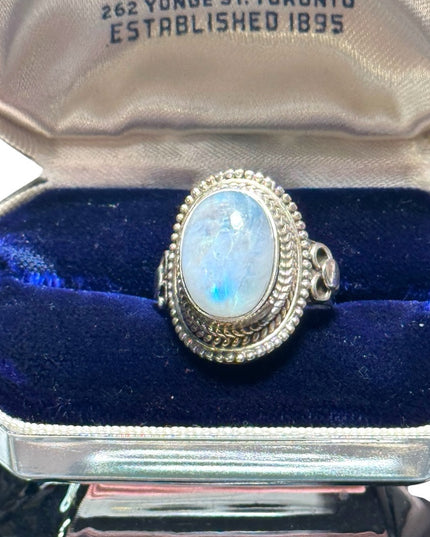 Fancy sterling silver925 oval moonstone irnate scrolled design ring