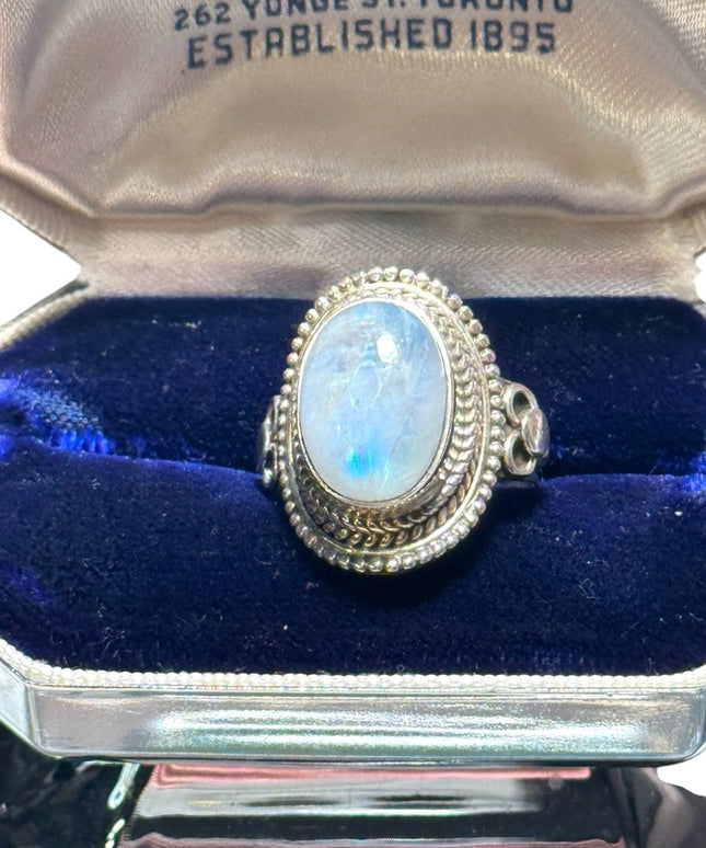 Fancy sterling silver925 oval moonstone irnate scrolled design ring