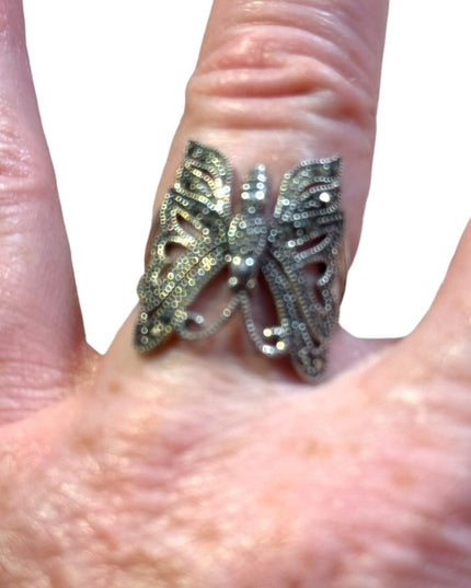 Lovely sterling silver 925 filagree butterfly ring