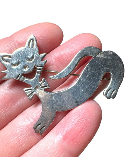Vintage Taxco Tc-107 925 sterling silver smiling cat brooch