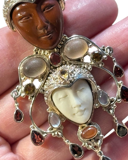 Stunning Sajen 925 Sterling garnet tear drop boneface carved jasper Goddess