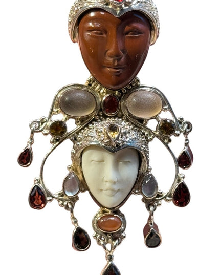 Stunning Sajen 925 Sterling garnet tear drop boneface carved jasper Goddess