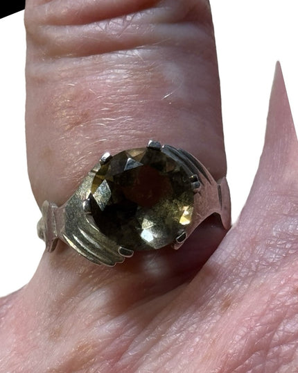 Vintage TE-17 Sterling silver Mexico 925 Green quartz holding hands ring RARE