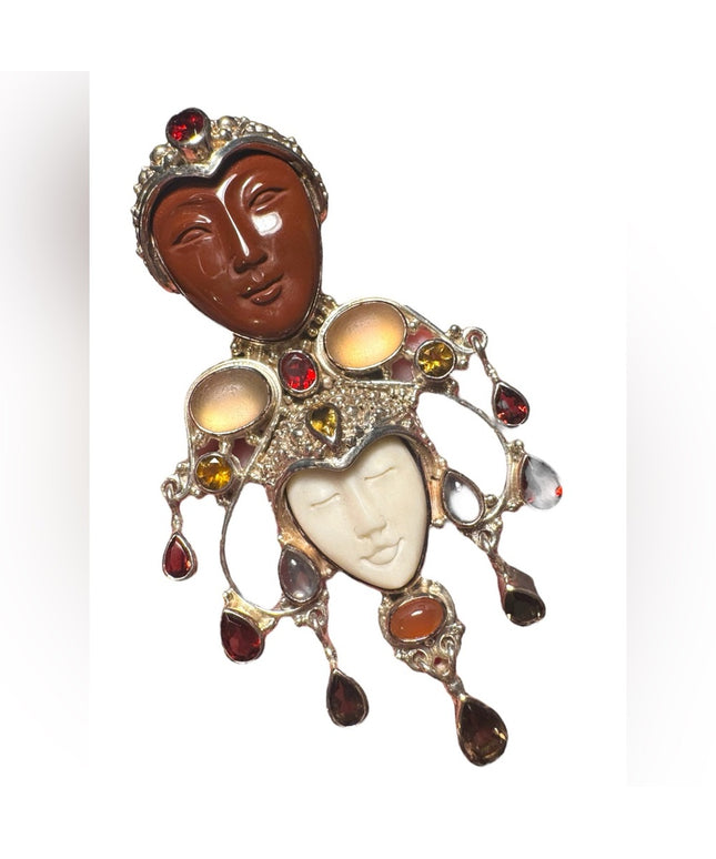 Stunning Sajen 925 Sterling garnet tear drop boneface carved jasper Goddess