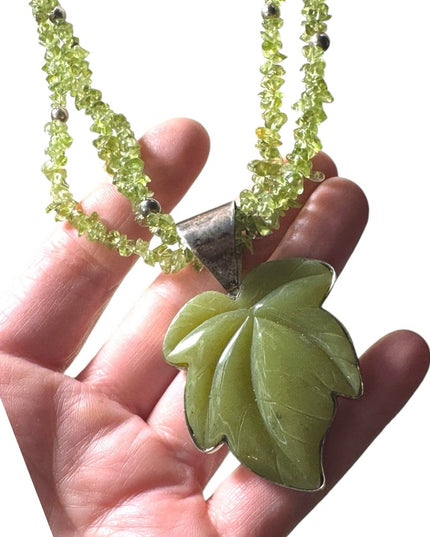 Stunnimg Jay king DRT jade leaf & peridot statement southwestern necklace