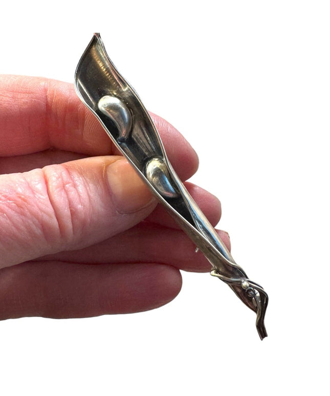 Antique deco late 1800s Sterling silver 915 hand made Lily of the valley brooch