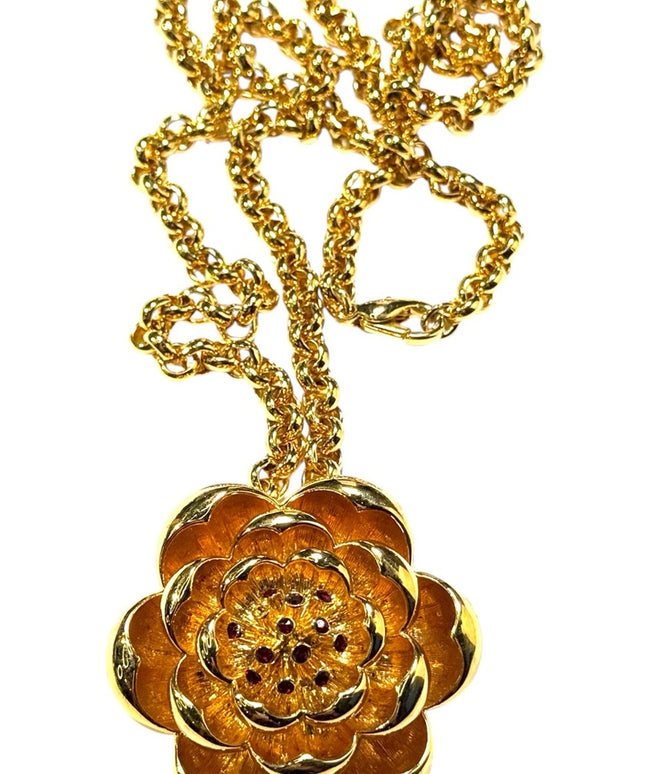 Lovely gold plated Ivana Trump ruby crystal flower necklace pendant brooch