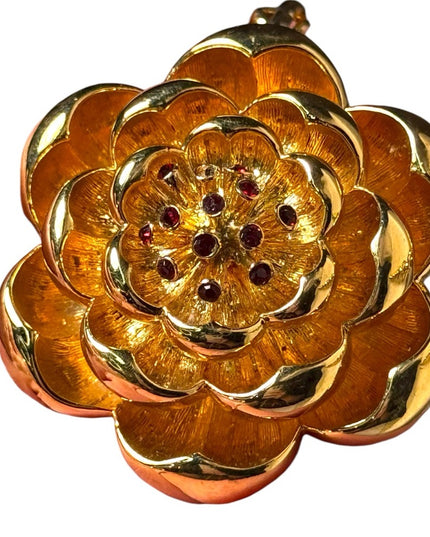 Lovely gold plated Ivana Trump ruby crystal flower necklace pendant brooch
